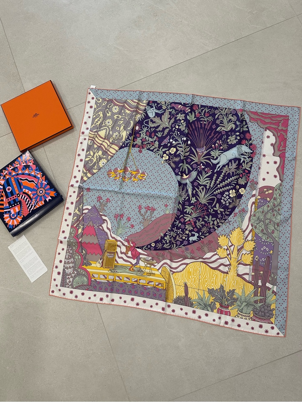 NIB Hermes Le Premier Chant 90 scarf